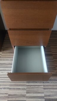 komoda Ikea Malm se zrcadlem 123xcm x 40cm x 48cm - 9