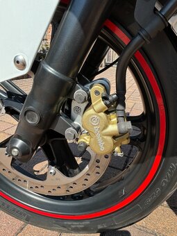Yamaha YZF-R125 - 9