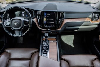Volvo XC60 D5 Inscription 4x4 / AJ NA SPLÁTKY - 9