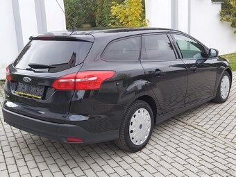 Ford Focus 1.5 TDCi, 2015, pěkný stav - 9