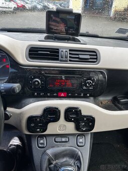 Fiat Panda 1.3 MultiJet 4×4 • vyhř. sedačky • 2 sady ALU kol - 9