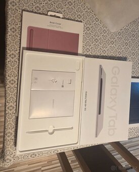 Samsung Galaxy TAB S8+ 5G s příslušenstvím - 9