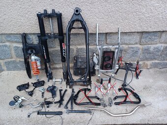 KTM LC8 950 - 990 SM SUPERMOTO KOLA - 9