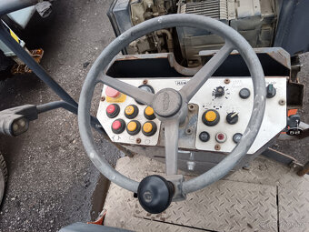 HAMM H10 3 TUNY vibrační válec - 9