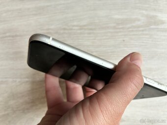 APPLE IPHONE 11 • 128 GB - 9