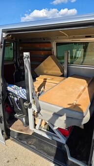 VW Transporter T4 2.5TDi 65KW - 9