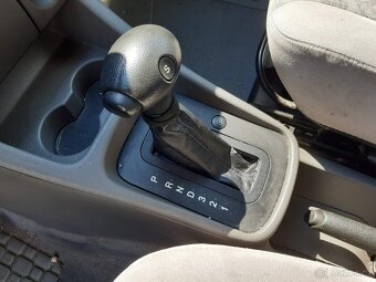 Opel Zafira 1,8 16V 85kW AUTOMAT 2004 ELEG - DILY - 9