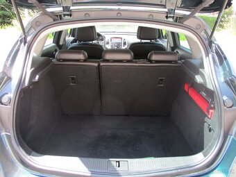 OPEL ASTRA J - 1.4 T, nové STK, 1 majitel - 9