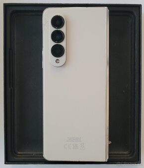 Prodám SAMSUNG Galaxy Z Fold4 5G 12/256 GB - 9