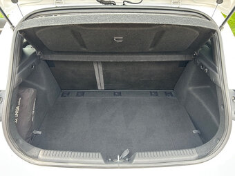 Hyundai i30 1,6i - 9