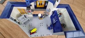 Playmobile policejní stanice - 9