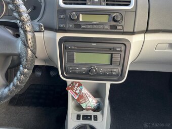 ŠKODA ROOMSTER 1. 6 MPI SERVISNÍ KNIHA 124.900 km - 9