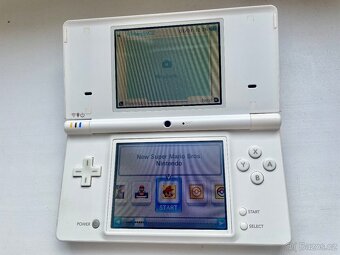 Nintendo DSi s kompletním balením - 9