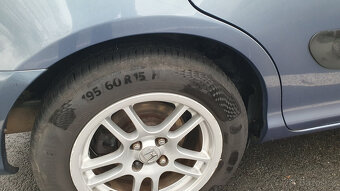 Honda Civic 1,6 7g - 9