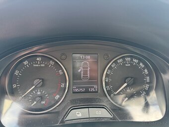 Škoda Rapid sedan 1.2 TSI, alu - 9