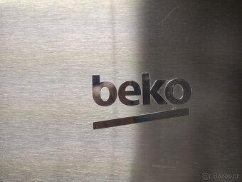 Lednice s mrazákem Beko - 9