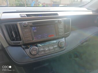 Toyota RAV4 2.2d - 9