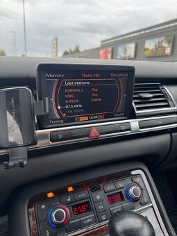 Havarovaná Audi A8 4.0tdi - 9