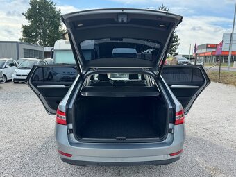 Škoda Superb Combi III 1.4 TSi 110kW Xenon Navi Alu 1.Majite - 9
