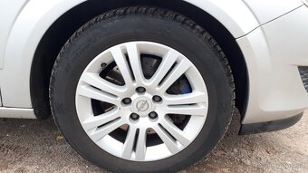 Opel Astra H 2.0 turbo 147 kW - 9