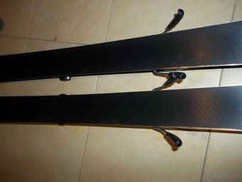 Juniorské carvingové lyže Fischer 140 cm - 9