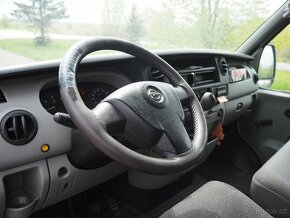 Opel Movano 2.5 CDTi skříň + rampa - 9