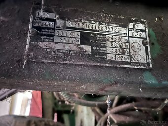 sklízecí mlátička John Deere 2064 - 9