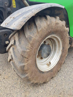 Teleskopický manipulátor DEUTZ-FAHR Agrovector 30.6 - 9