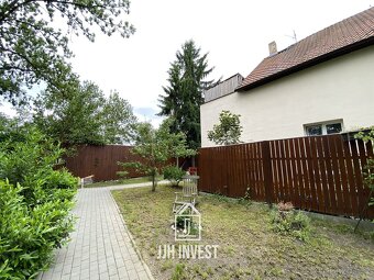 Pronájem bytu 2+1, 68 m2 – Praha, klid a zeleň v blízkosti c - 9