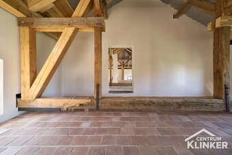 Prodám půdovky - cihlová dlažba 105m2 - 9