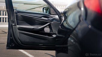 BMW Řada 5, 545e, mimořádná výbava, DPH - 9