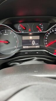 Opel Crossland X - 9