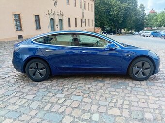 Prodám Tesla model 3 - 9