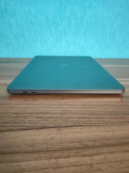 MacBook Pro 13 2017 | i5 • 8GB • 256GB SSD - 9