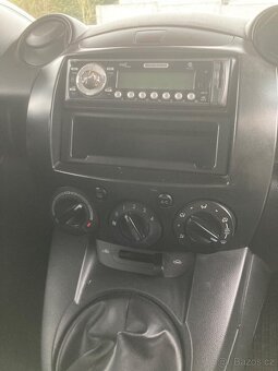 Prodám Mazda 2 1.3 55kw - 9
