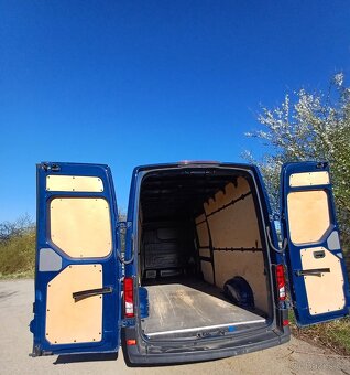 VW Crafter, 2,0 Tdi, 1 majitel - pěkný stav - nová cena - 9