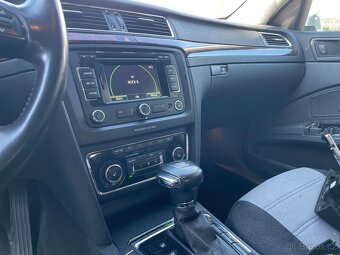 Škoda Superb 2 kombi 2,0tdi 103kw 4x4 veškeré díly - 9