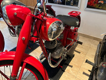 Jawa 250 " pérák " Fr. Janeček + 2 x ČZ 150 C - 9