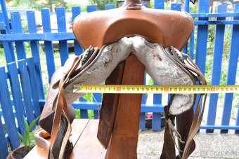 Westernové sedlo - délka posedlí 40 cm - 9