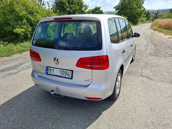 VW Touran 1.6 TDI 77kw Klima Model 2012 Nová Stk. - 9