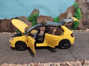 prodám nový model 1:18 škoda fabia 3 - 9