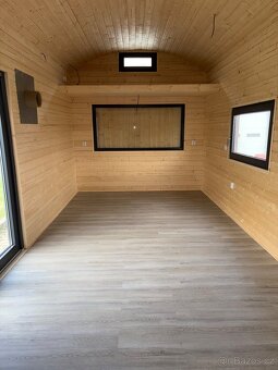 maringotka 8×3×2,5 m | Celoroční | Modřín - 9