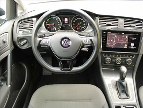 Volkswagen e-Golf 100kW Comfortline 1.maj  A/T Comfortline ( - 9