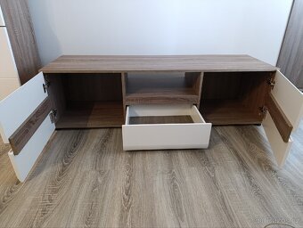 Obývací Stěna - 9