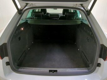 Skoda Superb Combi 2.0 TDI DSG - 9