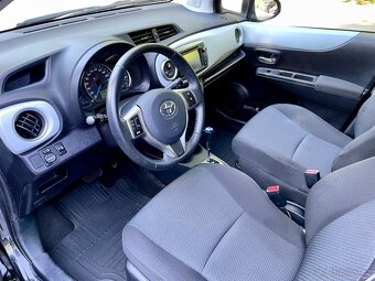 TOYOTA YARIS 1.5,rv 2012 55kW Hybrid AUTOMAT - 9