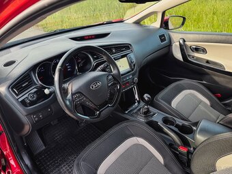 Kia Ceed 1.6 benzín - 135000km, 2018, Záruka do 2025 - 9