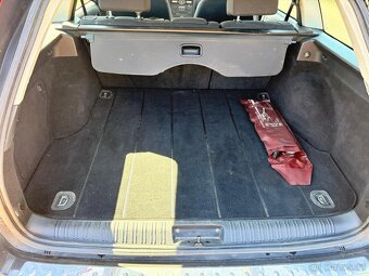 Ford Mondeo 2.0  teči - 9