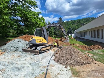 Zemní práce, recyklace, drcení dřeva a biomasy - 9