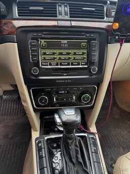 Škoda Superb 2.0 TDI, automat, po servisu - 9